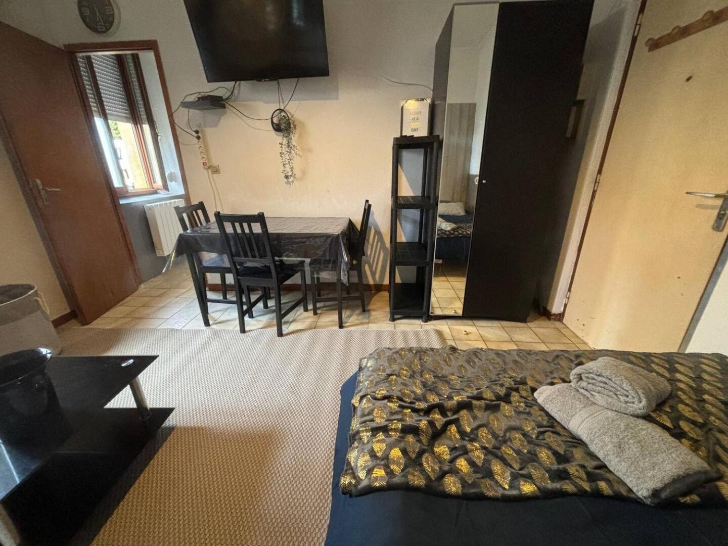 Apartmán Le Lorrain Wifi Un Sejour A Part Mety Exteriér fotografie