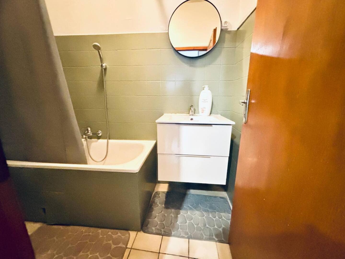 Apartmán Le Lorrain Wifi Un Sejour A Part Mety Exteriér fotografie